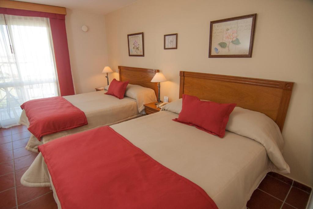 Los Naranjos Resort & Spa Termal Termas del Dayman Room photo